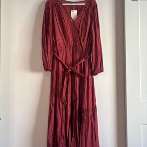 Elegant Burgundy Maxi Dress